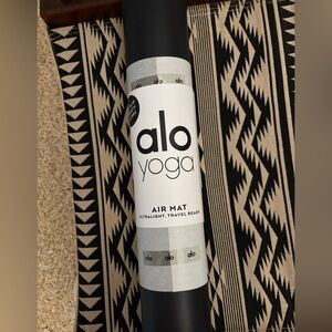 ALO Yoga  Air Yoga Mat